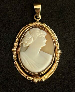ESEMCO 14K Gold Carved Shell Cameo Pendant Authentic Shiman Mfg. Co Tested!